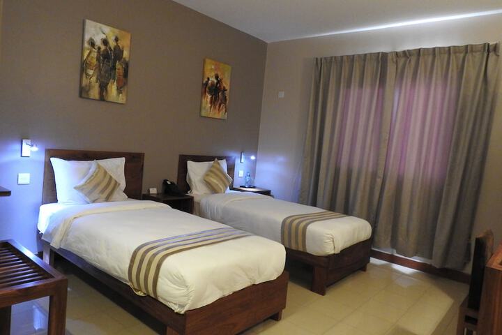 Room 15 of 30