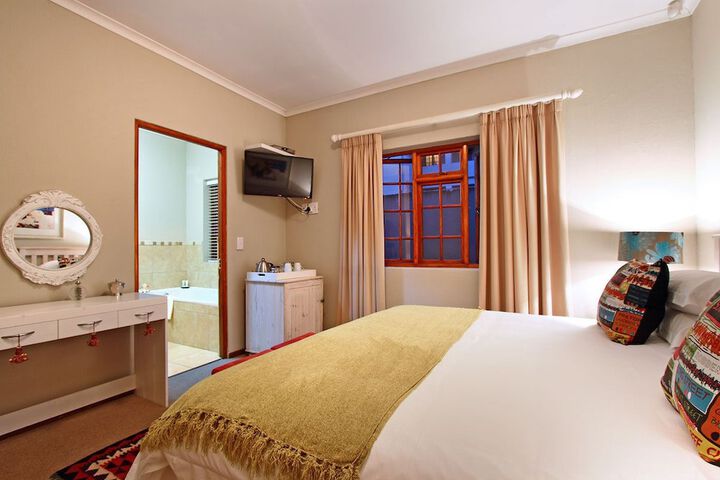 Room 16 of 36