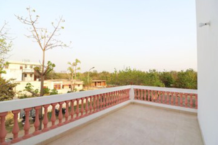 Terrace/Patio 37 of 37