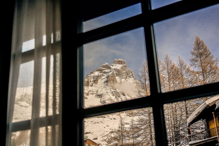 Room 21 of 38