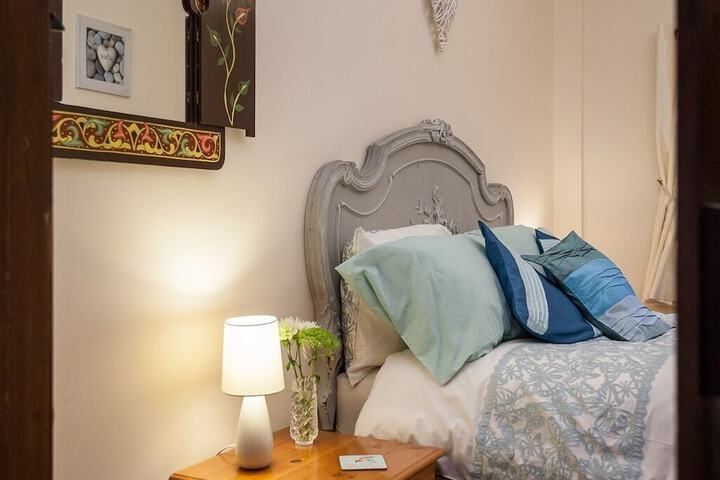 Room 8 of 50