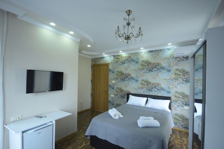 Room 5 of 27