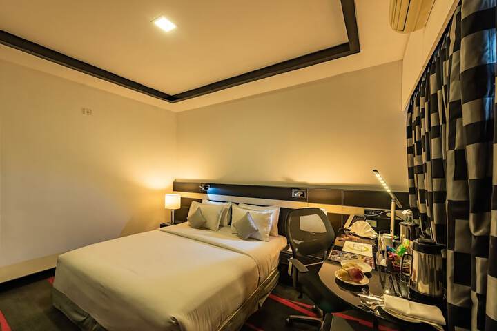 Room 14 of 43