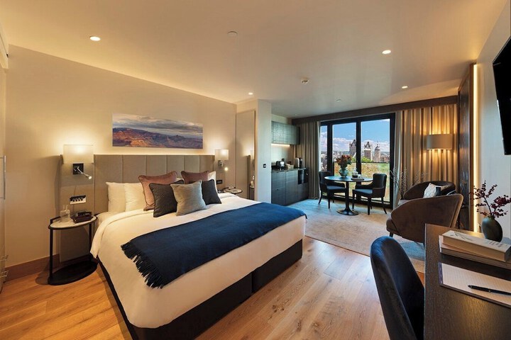 Room 22 of 70