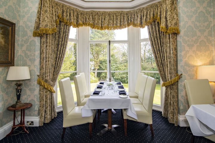 Dining 48 of 94
