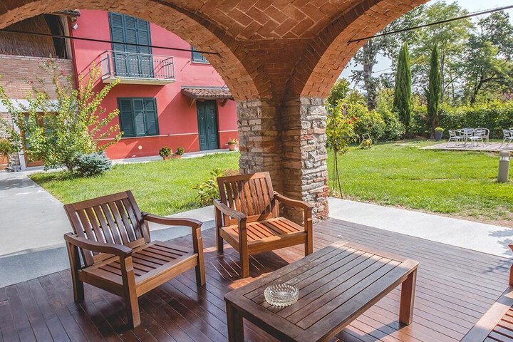Terrace/Patio 26 of 34