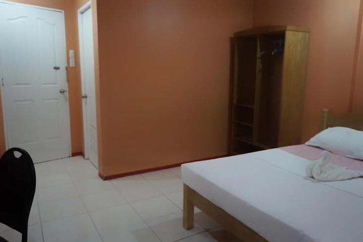 Room 27 of 59
