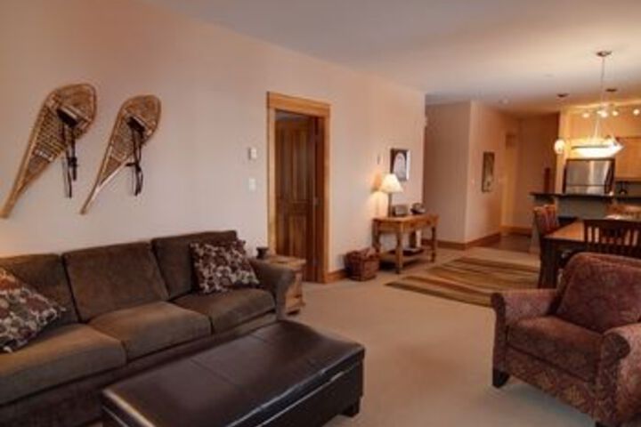 Room 4 of 16