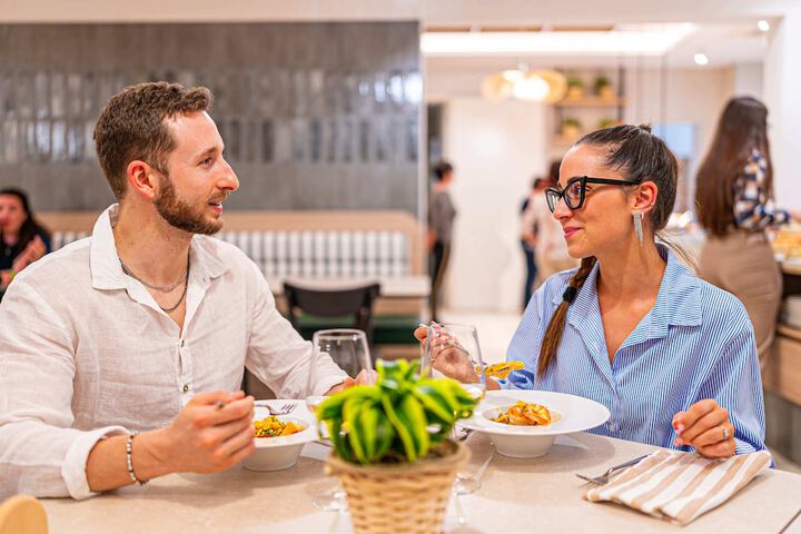 Dining 155 of 211