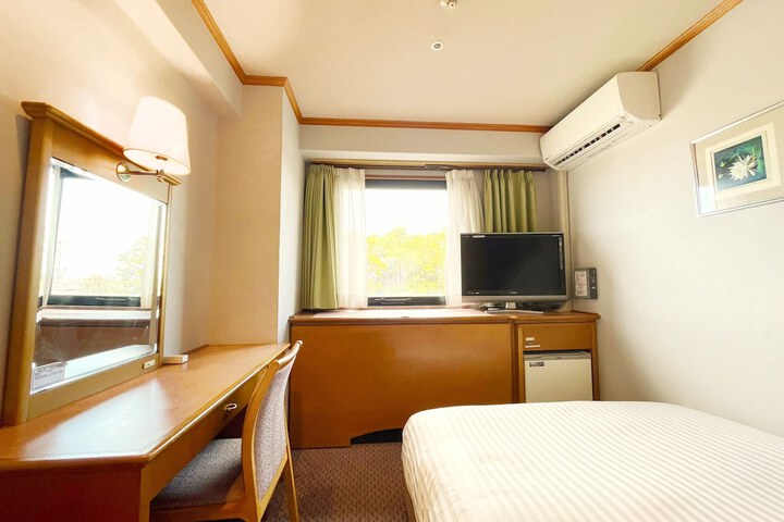 Room 7 of 45