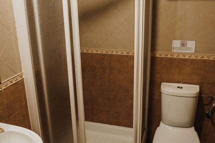 Room 52 of 89