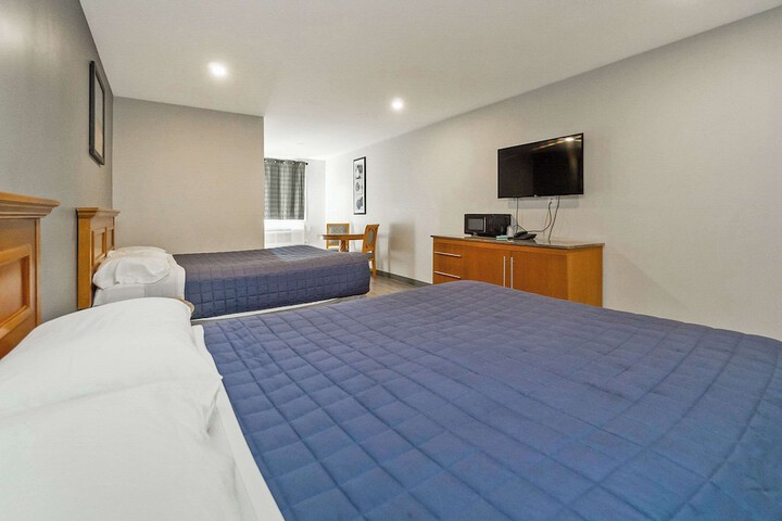 1 Double Bed (4 of 11)