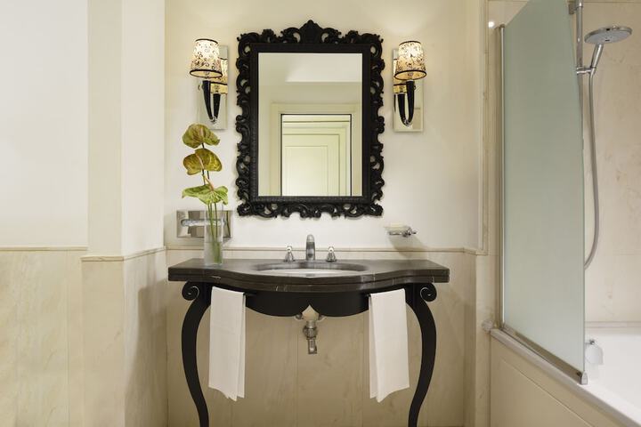 Clean Restrooms