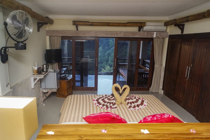 Room 5 of 39