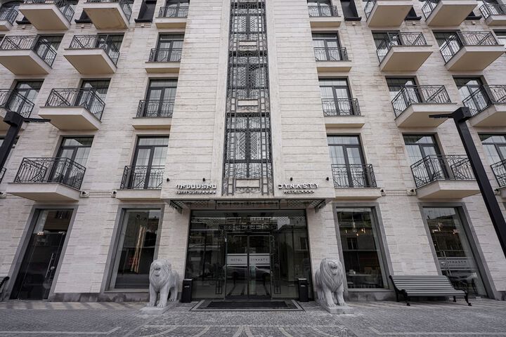 Hotel 203 of 209