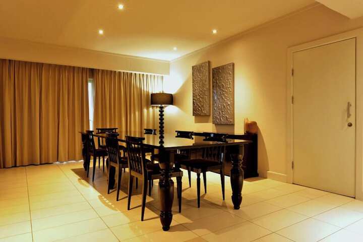 Room 53 of 261