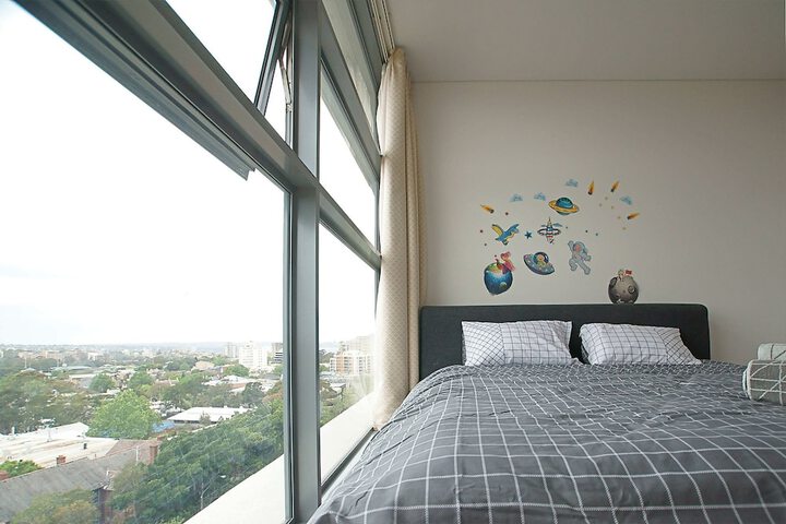 Room 6 of 21