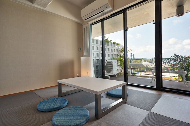 Room 26 of 113