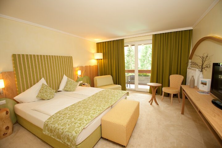 Room 10 of 73