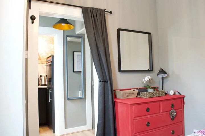 Room 3 of 12