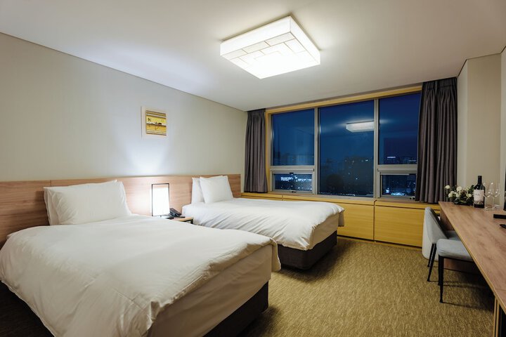 Room 20 of 61