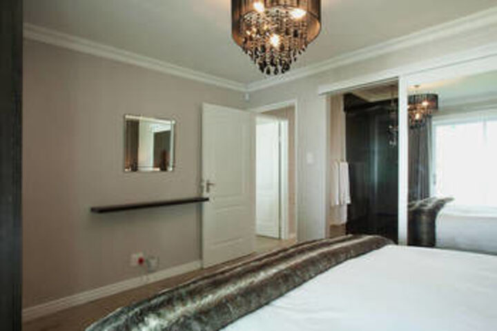 Room 44 of 164