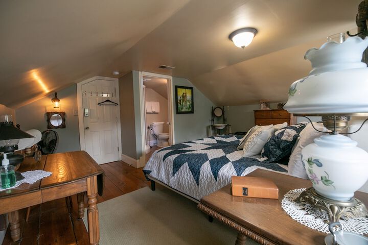 Room 12 of 29