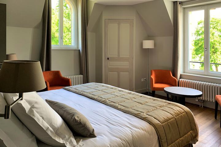 Room 4 of 35