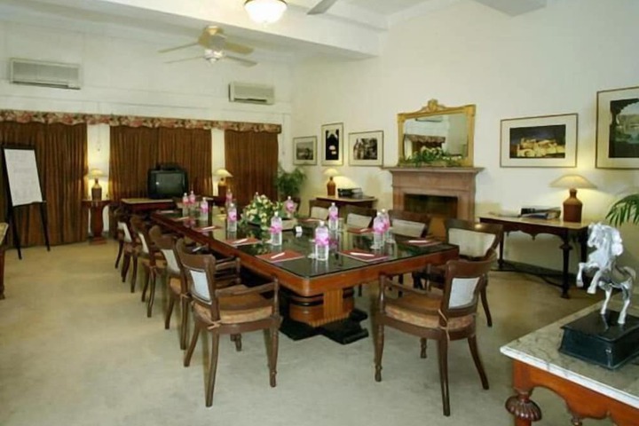 Dining Photos