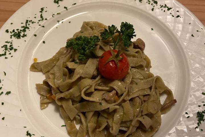 Dining 49 of 69