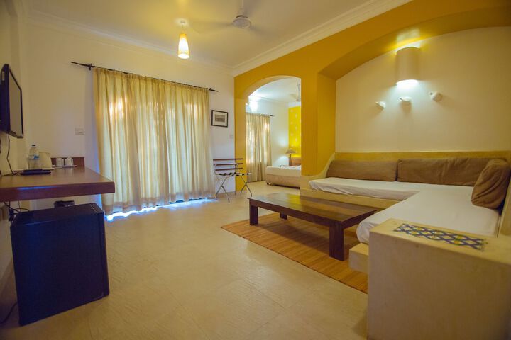 Room 4 of 31