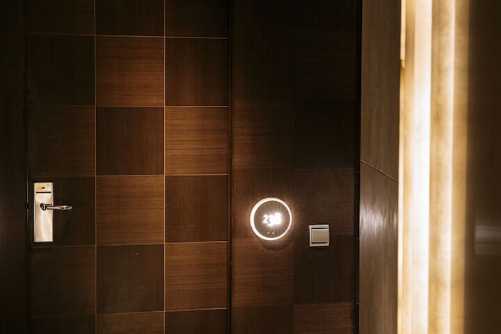 Room 13 of 70