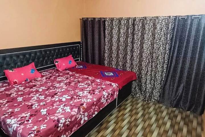 Room 8 of 21