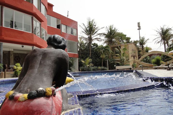 Pool 50 of 103