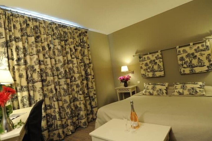 Room 16 of 53