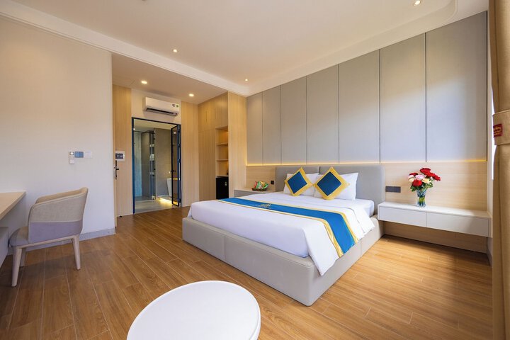 Room 28 of 50