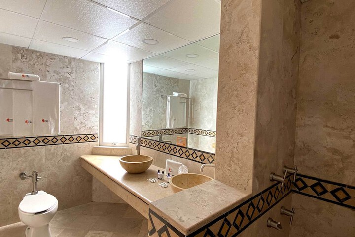 Clean Restrooms