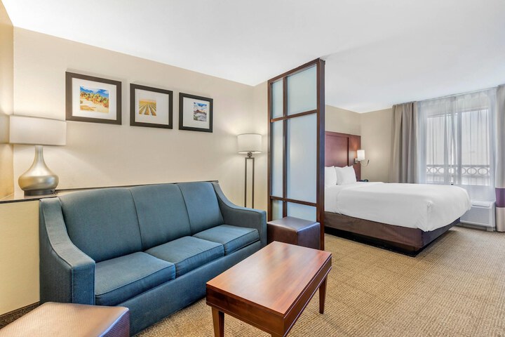 Room 21 of 46