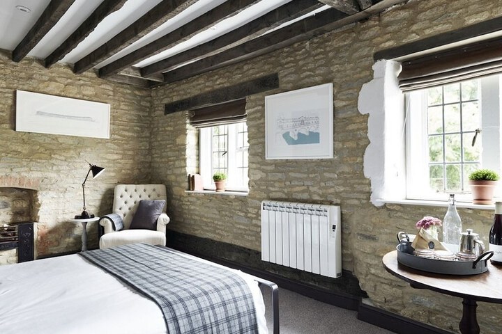 Room 3 of 21