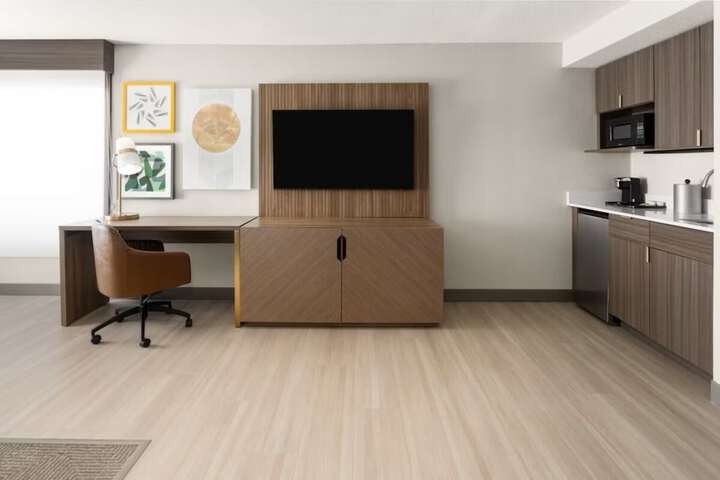 Room 10 of 70