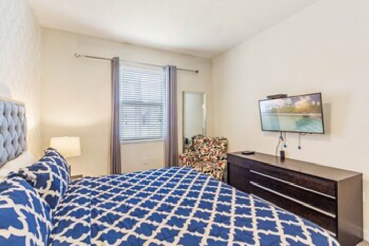 Room 19 of 216