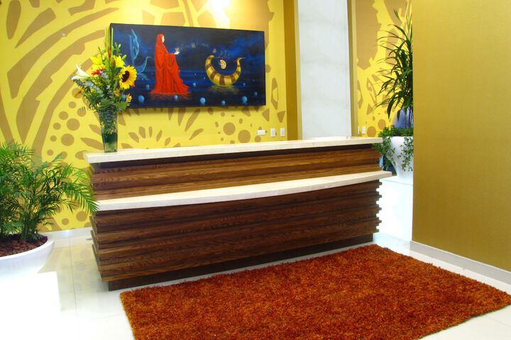 Concierge desk