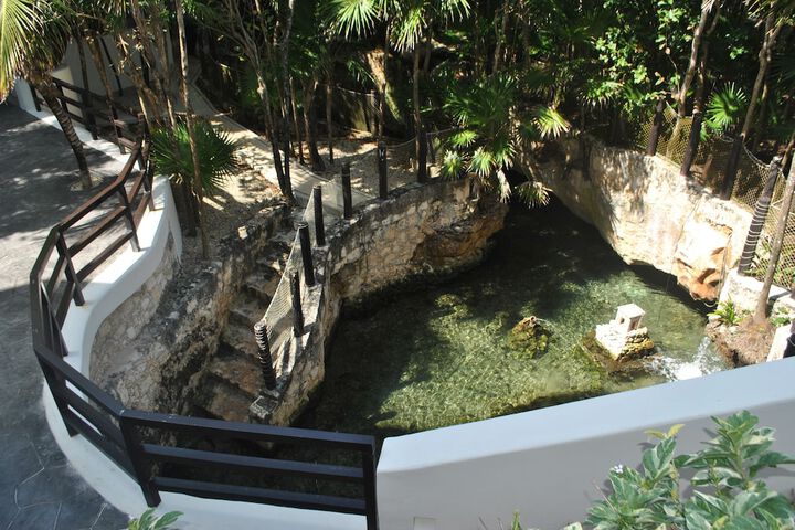 Pool 34 of 79