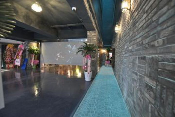 Hotel 52 of 76