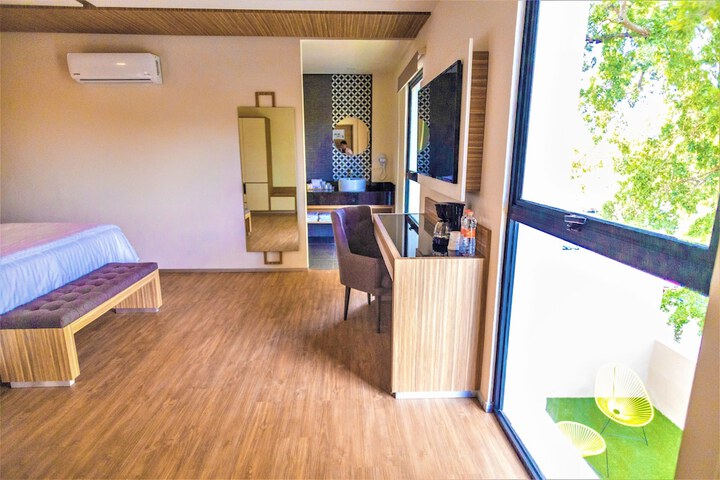Room 32 of 115