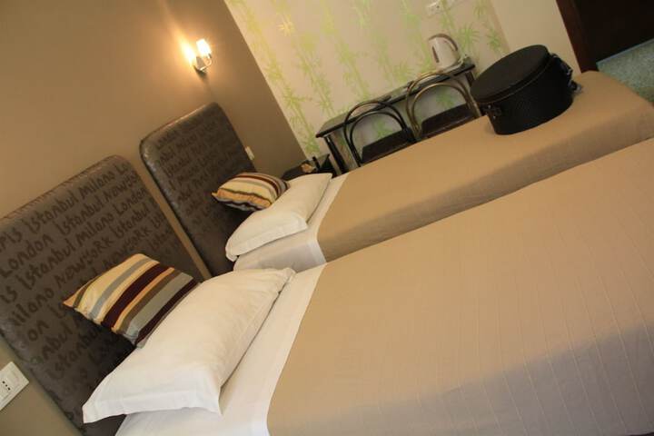 Room 4 of 64