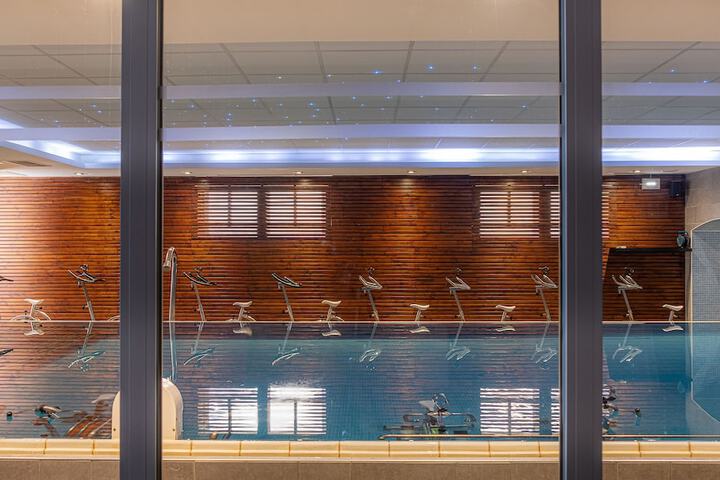 Hotel Pool