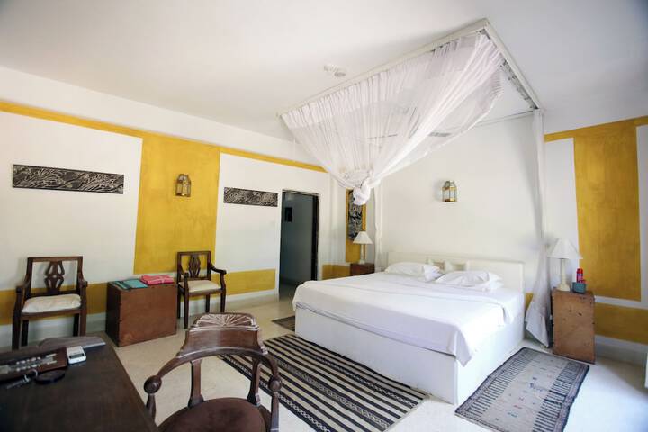 Room 37 of 149