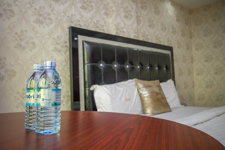Room 15 of 40