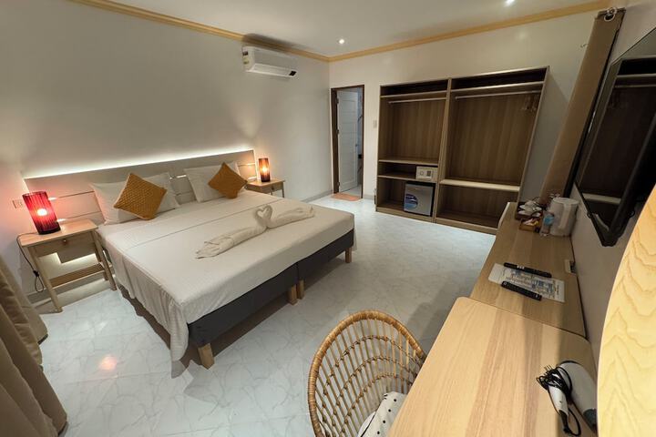 Room 13 of 61